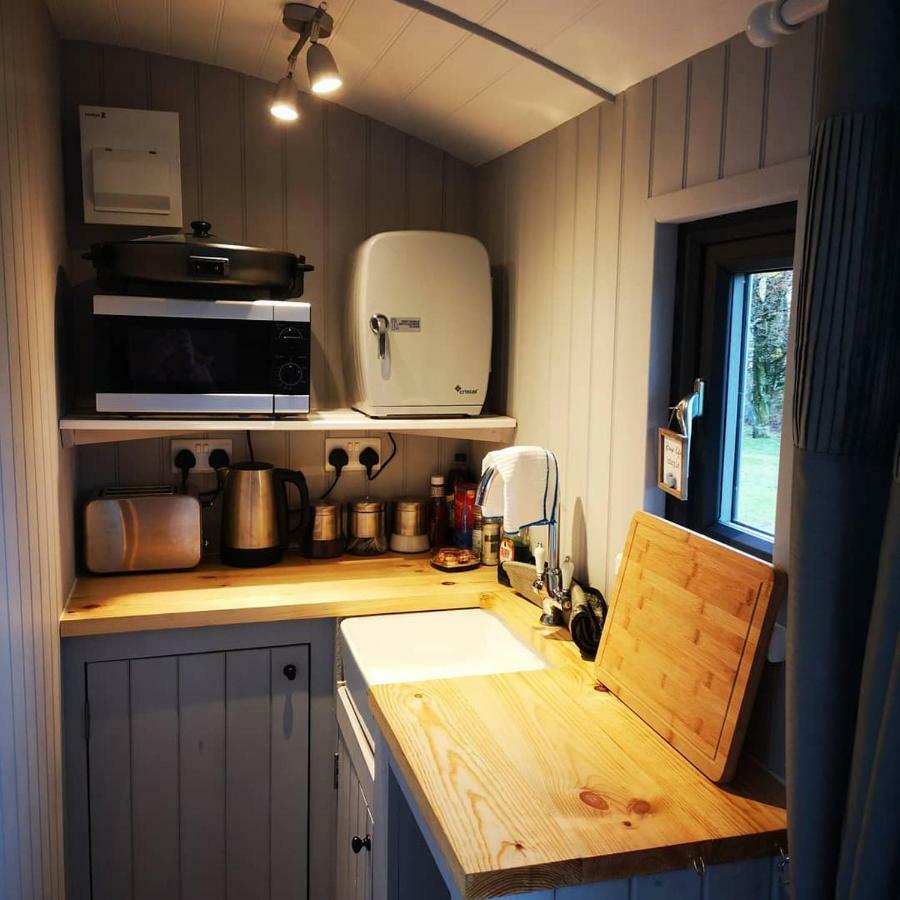 Pen-Rhos Luxury Glamping "Cuckoo'S Nest" Villa Llandrindod Wells Kültér fotó
